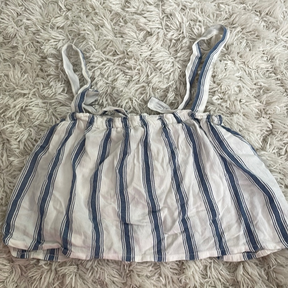 Hollister flowy tank top